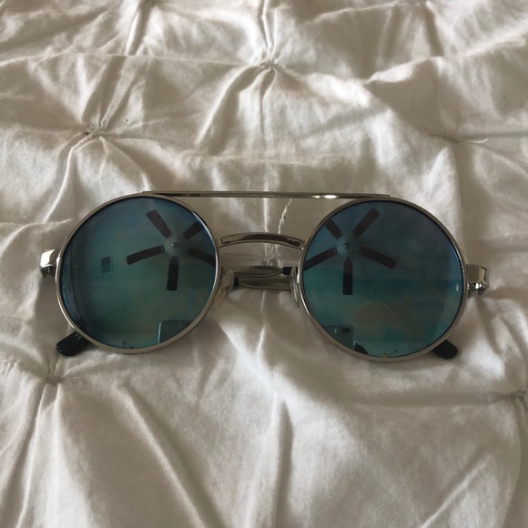 Sunglasses - Picture 1 of 2